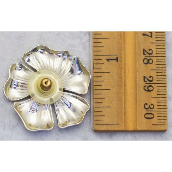 Vintage Silver Tone Flower Stud White Faux Pearl Stud Earrings by Avon - C8 - Picture 2 of 2